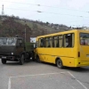 В Омске КАМАЗ врезался в автобус с детьми